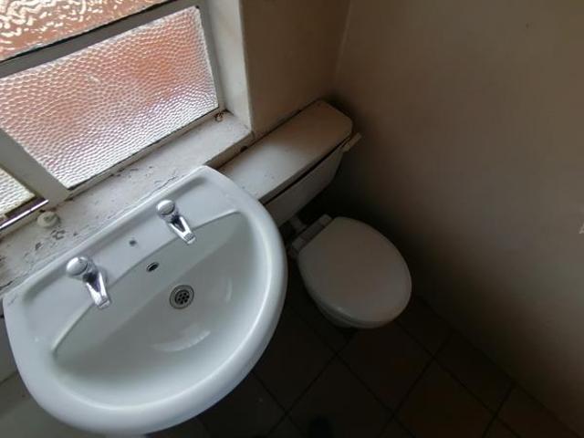 Studio Apartment in Primrose