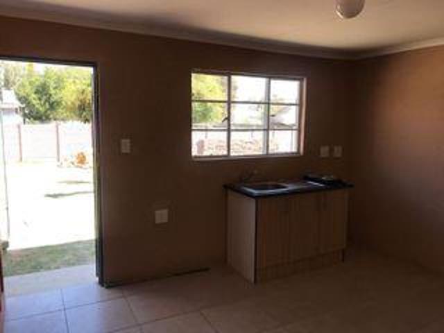 Studio apartment in Queenswood