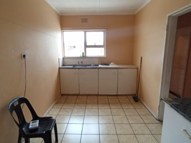 Studio apartment in Quigney