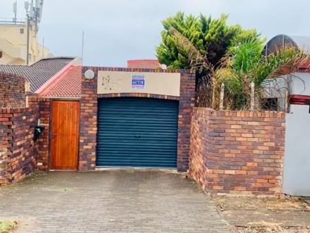 Studio apartment in Quigney