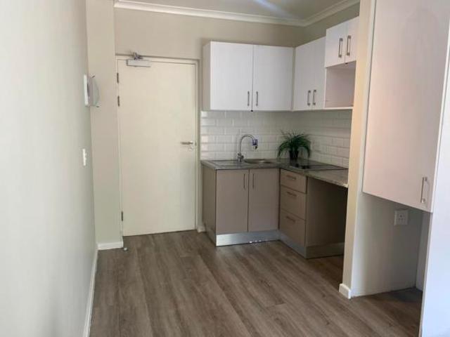 Studio apartment in Rondebosch
