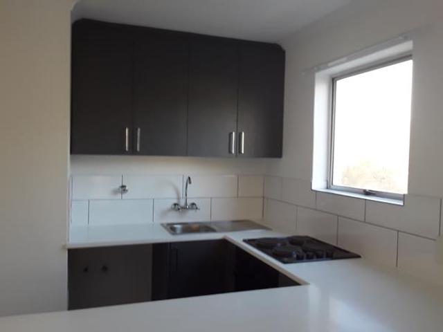 Studio Apartment in Rosebank