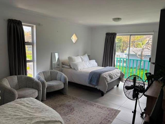 Studio Apartment in Rosebank