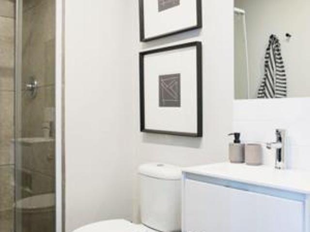 Studio apartment in Sandton Central