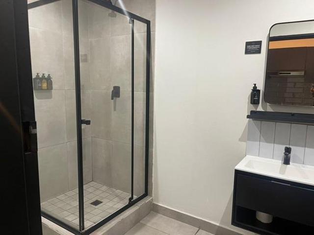 Studio Apartment in Sandton Central