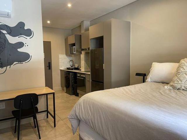 Studio Apartment in Sandton Central