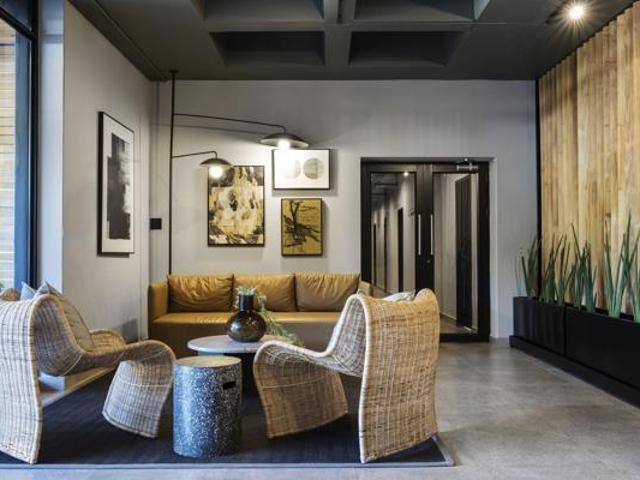 Studio Apartment in Sandton Central