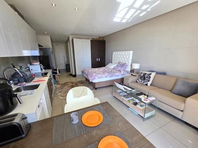 Studio apartment in Sandown