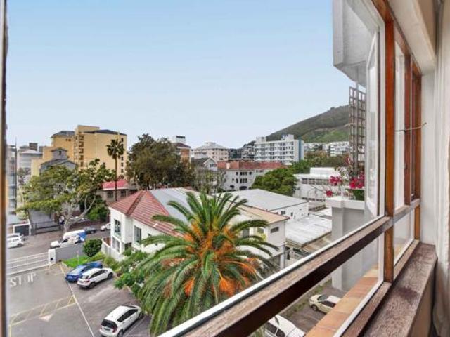Studio Apartment in Sea Point