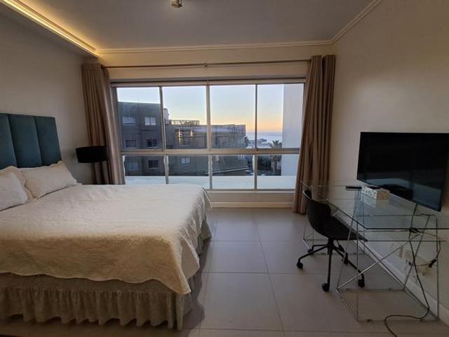 Studio Apartment in Sea Point