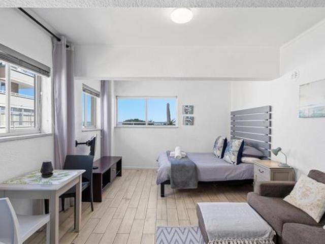 Studio apartment in Sea Point