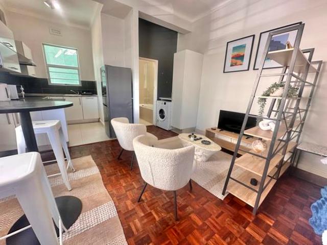 Studio Apartment in Sea Point