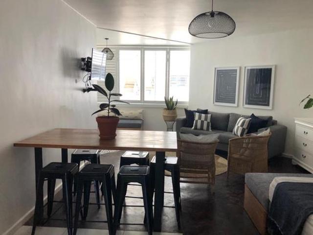 Studio Apartment in Sea Point