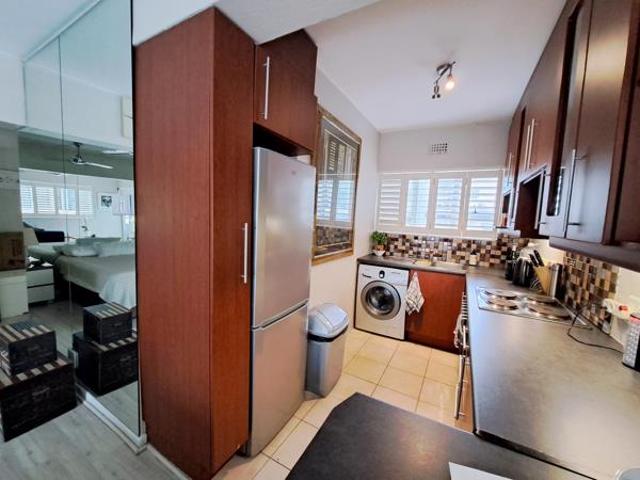 Studio Apartment in Sea Point