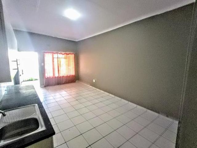Studio apartment in Selection Park