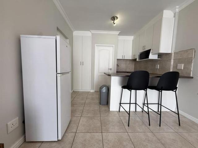 Studio apartment in Table View