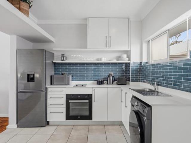 Studio Apartment in Three Anchor Bay