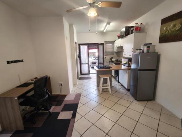 Studio Apartment in Uvongo