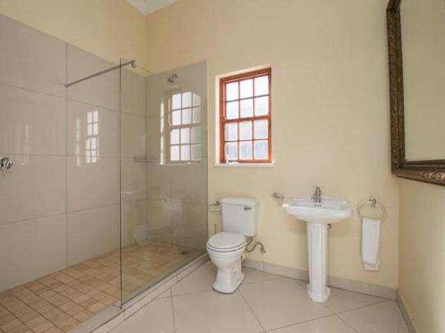 Studio Apartment in Waterkloof