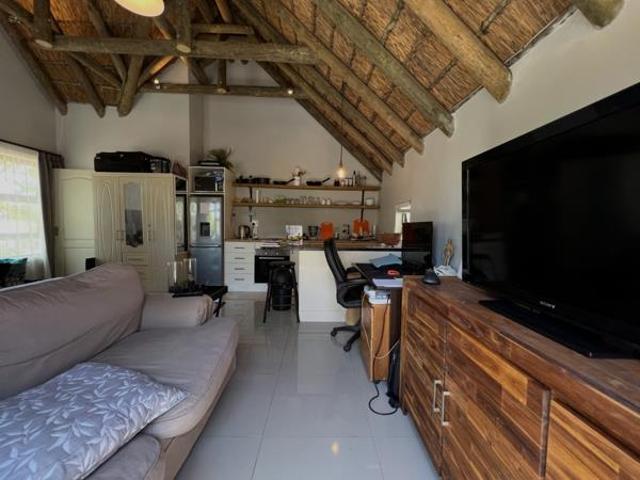 Studio apartment in West Beach