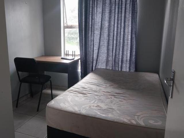 Studio Apartment in Westdene