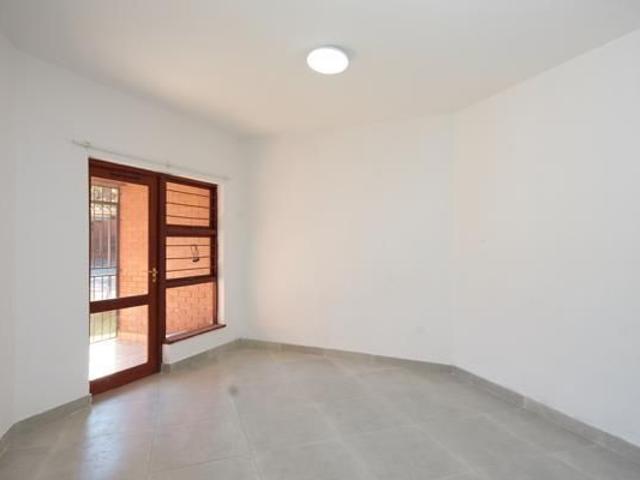 Studio Apartment in Wilgeheuwel