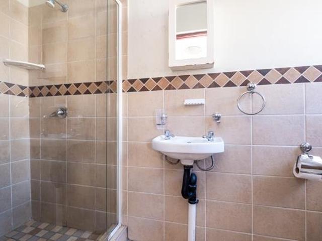 Studio Apartment in Witfield