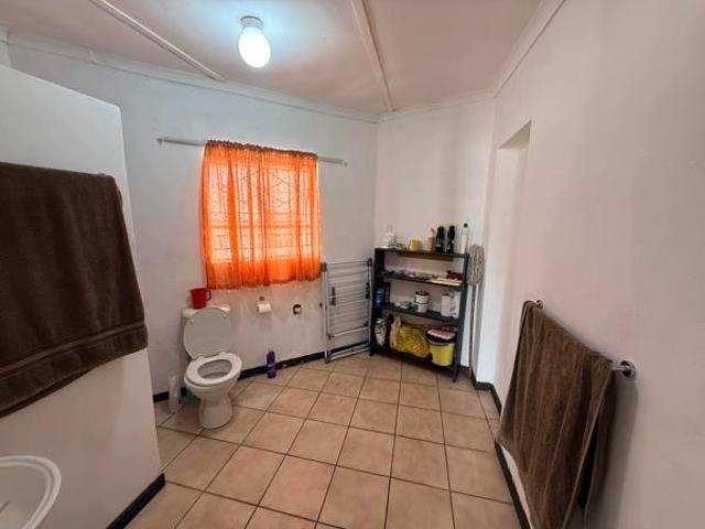 Studio apartment in Worcester Central