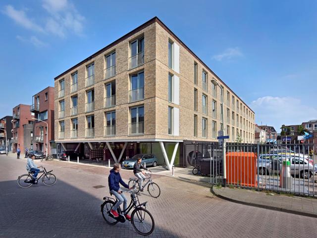 Studio Apartment Surface Area: 20m2 Unfurnished