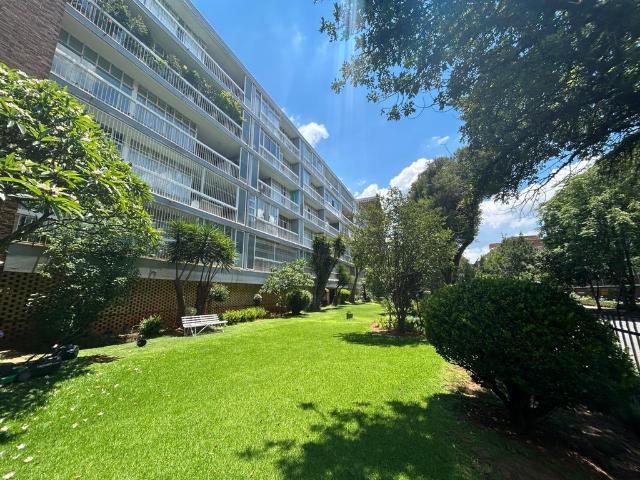 Studio Apartment To Let in Killarney | Zareena Kara Properties