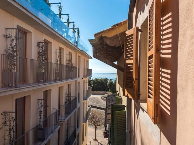 Studio apartment with partial sea views in Calatrava
