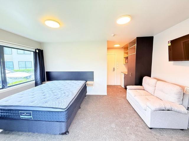 Studio Apartment With Utiliti available