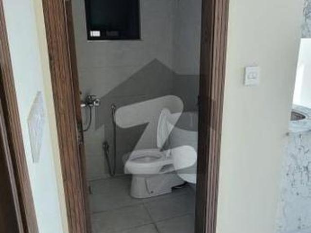 Studio Apartment 255 Sq Ft | Top City 1