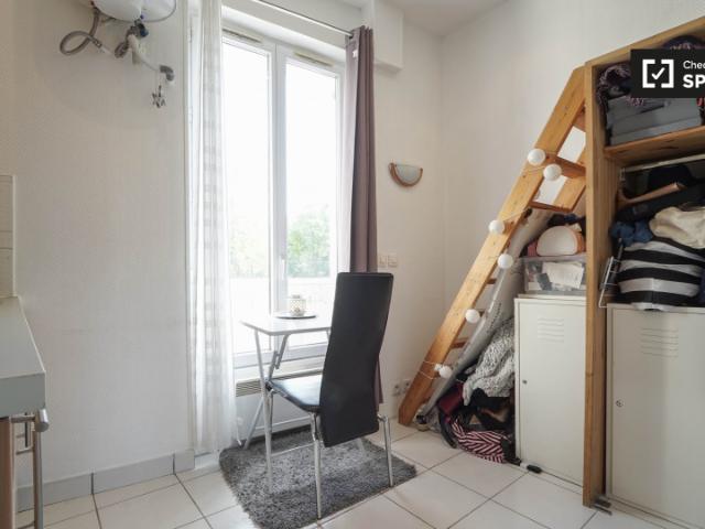 Studio appartement à louer dans le 11ème arrondissement, Paris