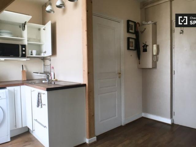 Studio appartement à louer dans le 1er arrondissement, Paris