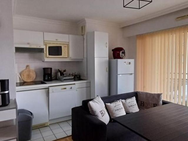 Studio arrière avec accès plage direct
