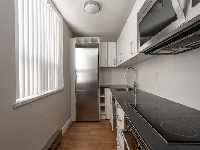 studio at 188 Jameson Avenue Parkdale Toronto M6K 2Z3