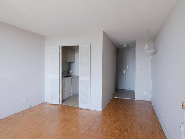 studio at 1975 Maisonneuve Blvd West Downtown Guy Concordia Montreal H3H 1K4