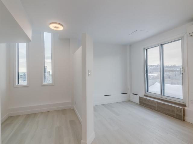 studio at 1975 Maisonneuve Blvd West Downtown Guy Concordia Montreal H3H 1K4