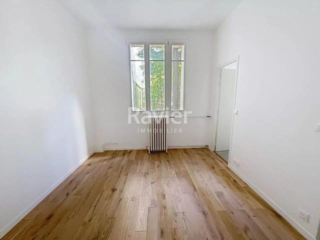 Studio Av Hoche 75008 Paris 8ème Réf 87113910