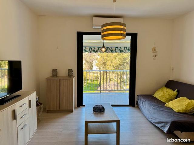 Studio avec terrasse