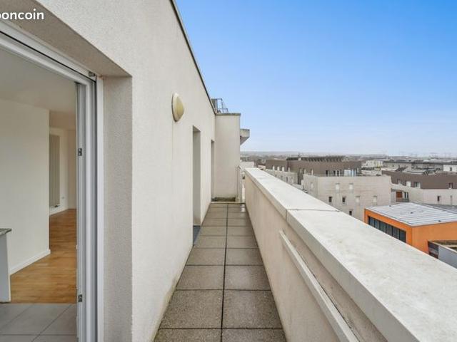 Studio avec terrasse Cergy