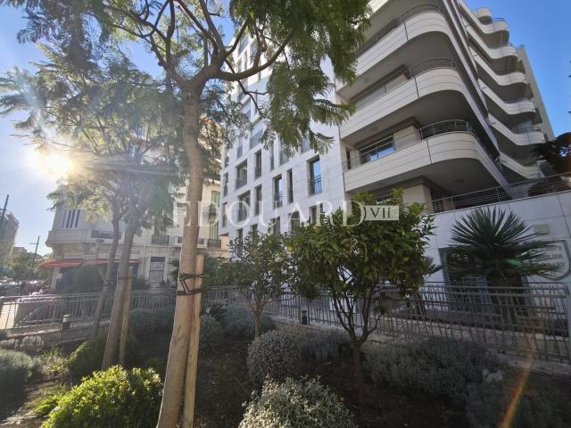 Studio avec terrasse et cave, au cinquième étage d'un immeub. 18m² Menton