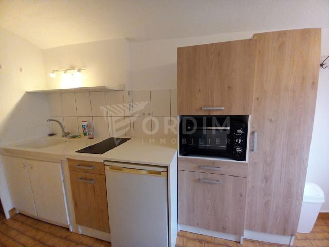 studio avec terrasse rue beurdelaine