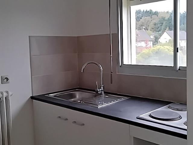 Studio avec balcon