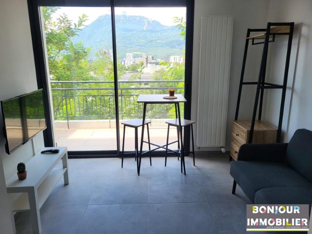 Studio avec balcon Aux portes de Grenoble