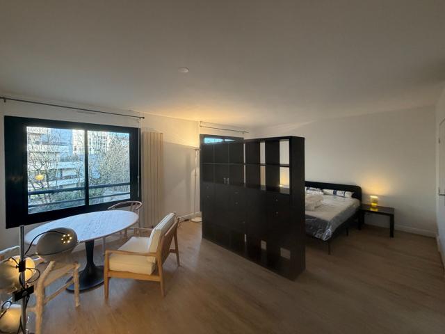 Studio avec balcon Boulogne Billancourt 3338 m2