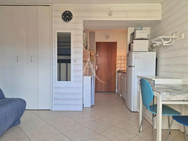 Studio avec Balcon et grand cellier Proche des Thermes