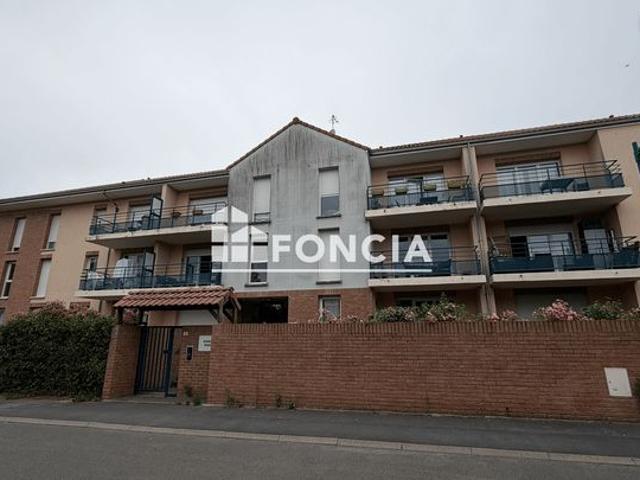 STUDIO AVEC BALCON PARKING vendu loué pour investissement locatif