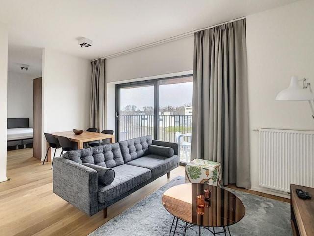 Studio avec coin lit à louer pour 1300 euro